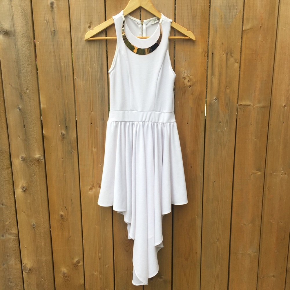 Jasmine Women’s dress Size S| White|VGUC| Excellent for a Halloween costume
